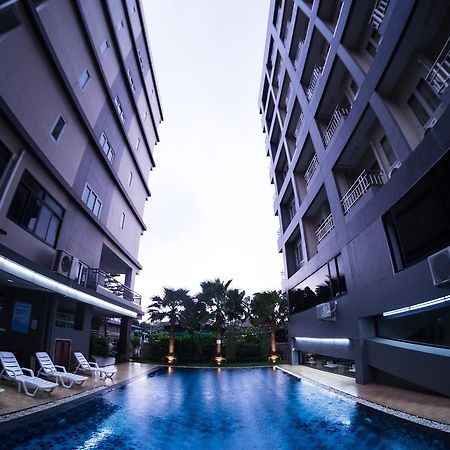 Apple Holiday Bangkok Luaran gambar