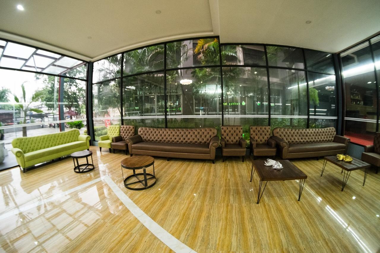 Apple Holiday Bangkok Luaran gambar