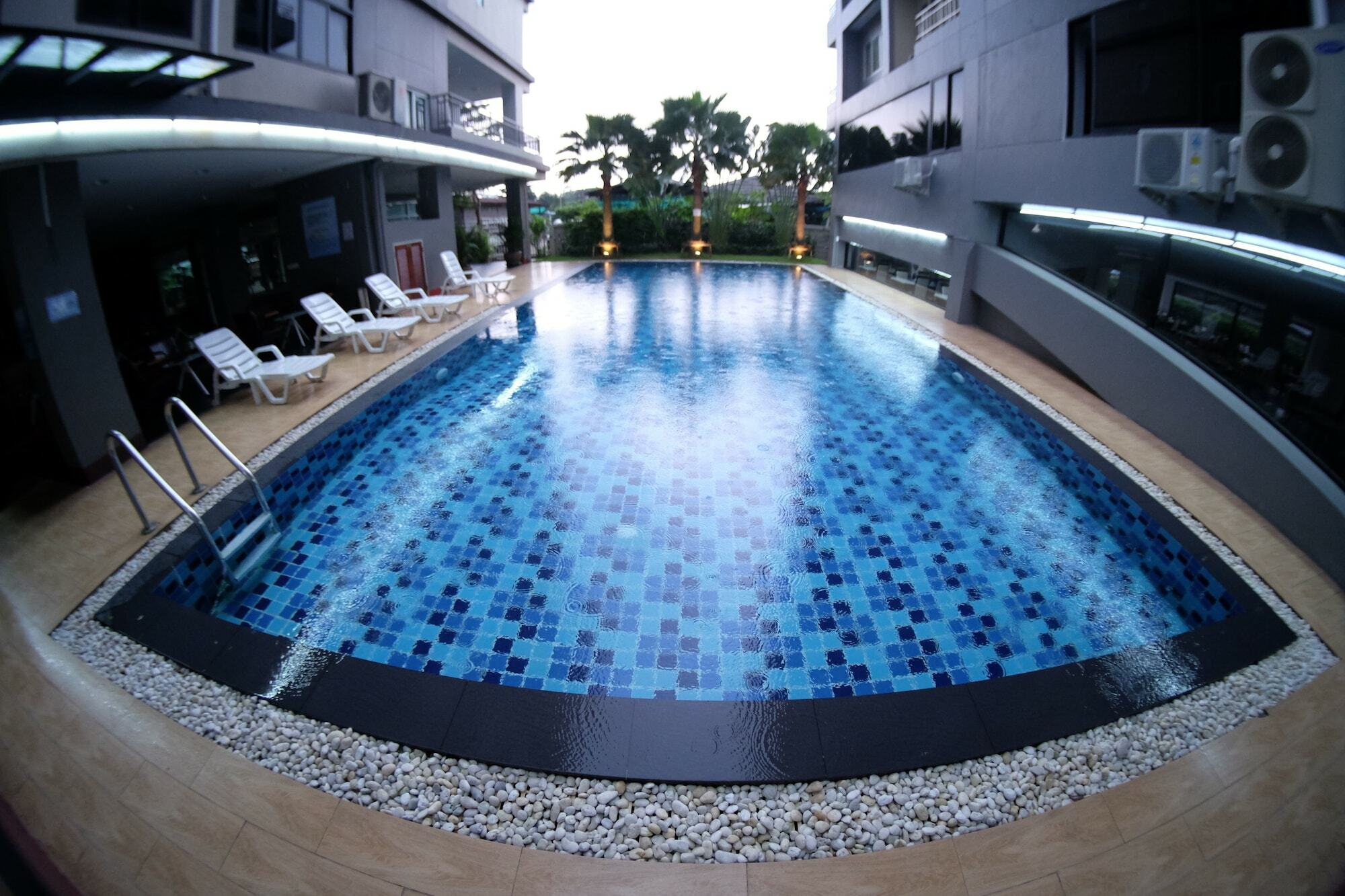 Apple Holiday Bangkok Luaran gambar